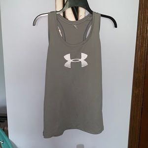 Women’s under Armour tank